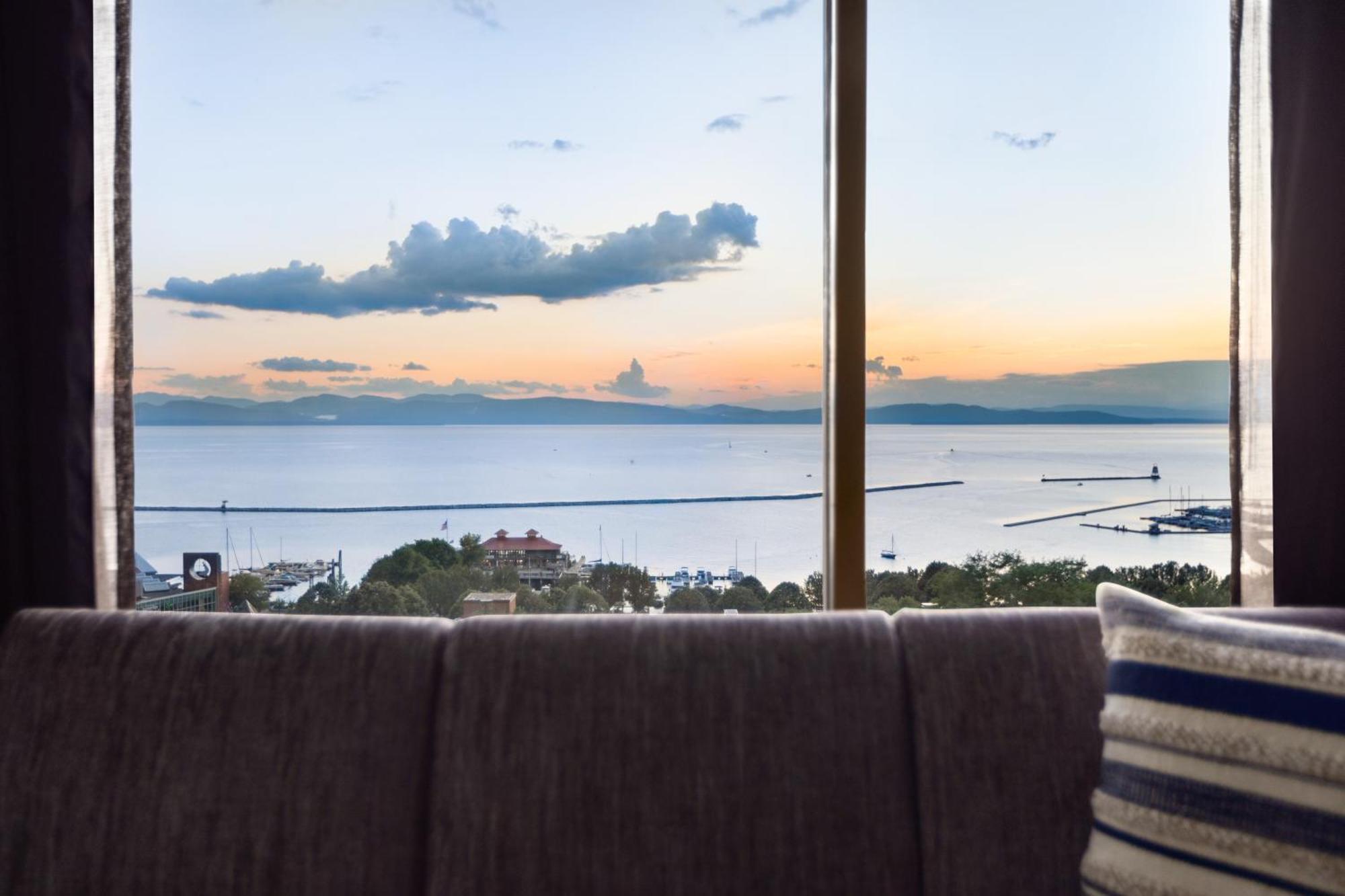 Hotel Champlain Burlington, Curio Collection By Hilton الغرفة الصورة